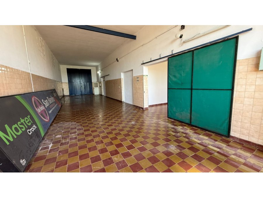SE ALQUILA GALPÓN/DEPOSITO EN R12, FRENTE AL SALON LOS SILOS