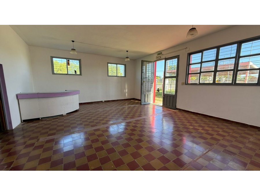 SE ALQUILA GALPÓN/DEPOSITO EN R12, FRENTE AL SALON LOS SILOS