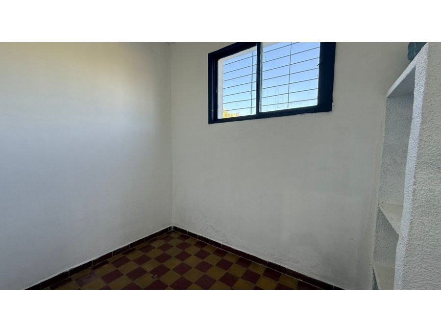 SE ALQUILA GALPÓN/DEPOSITO EN R12, FRENTE AL SALON LOS SILOS