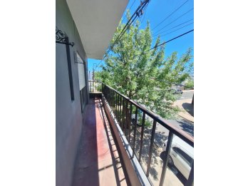 EN VENTA DUPLEX SOBRE CALLE FELICIANO