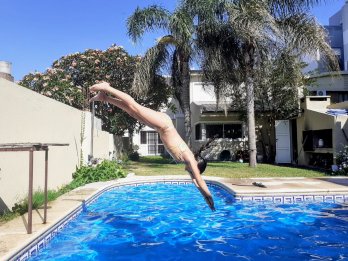 DUEÑO VENDE HERMOSA CASA EN ZONA CENTRO DE PARANÁ.