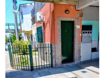 Vendo departamento planta baja