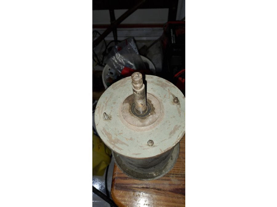 Motor monofásico de 2 hp y uno de 3/4 hp