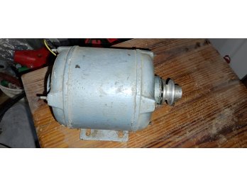 Motor monofásico de 2 hp y uno de 3/4 hp