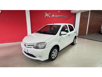 TOYOTA ETIOS X 1.5cc FULL !!!