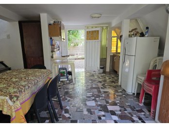 Quinta en Paraná calle Espejo con gran sombra de arboles