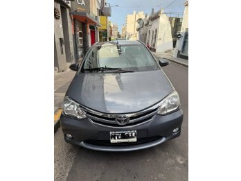 TOYOTA ETIOS XLS 1.5 A&Ntilde;O 2015 120MIL KM $13.800.000