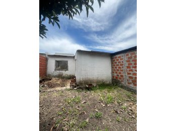 CASA A REFACCIONAR EN BARRIO ATM1 BASE AÉREA