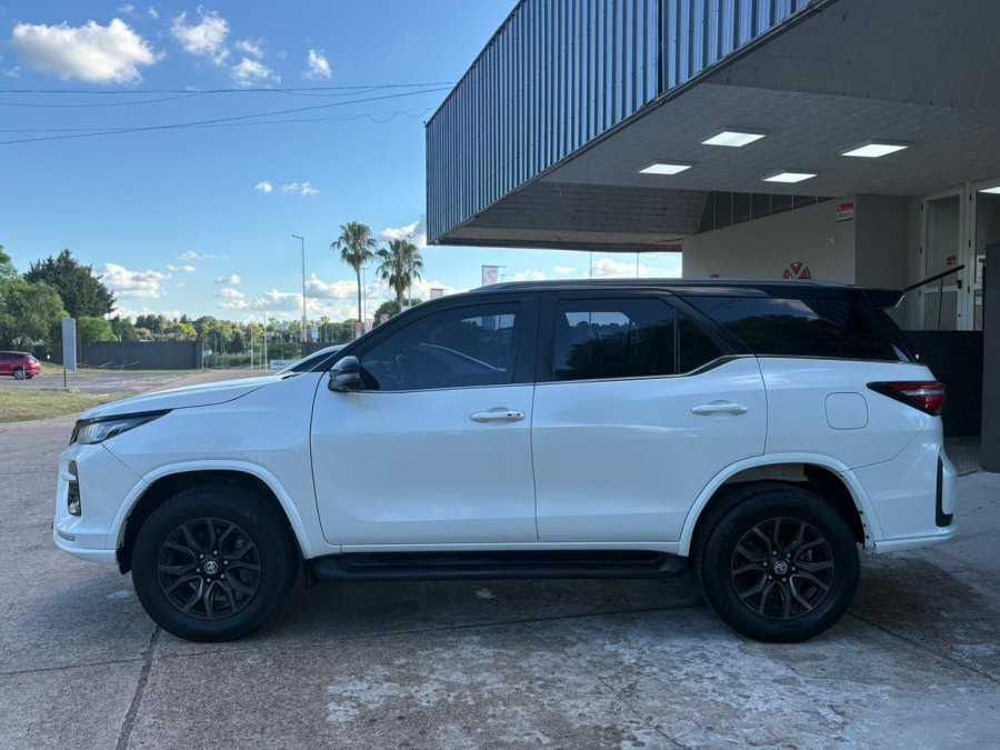 TOYOTA SW4 4X4 GR-S 2.8 TDI AT. Recibo vehiculos