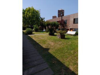 Duplex con servicios activos