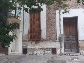 ATENCION INVERSORES! EN VENTA PROPIEDAD A RECICLAR