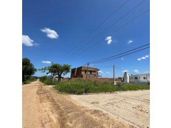 EN VENTA – TERRENO EN ESQUINA EN BARRIO TIERRA DEL SOL