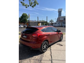 FORD FOCUS TITANIUM 2.0 AT