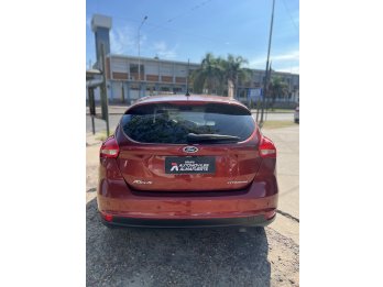 FORD FOCUS TITANIUM 2.0 AT