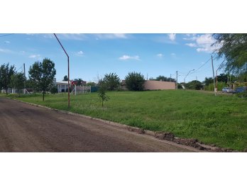 Terreno en venta en Oro Verde en esquina lote de 589 m2