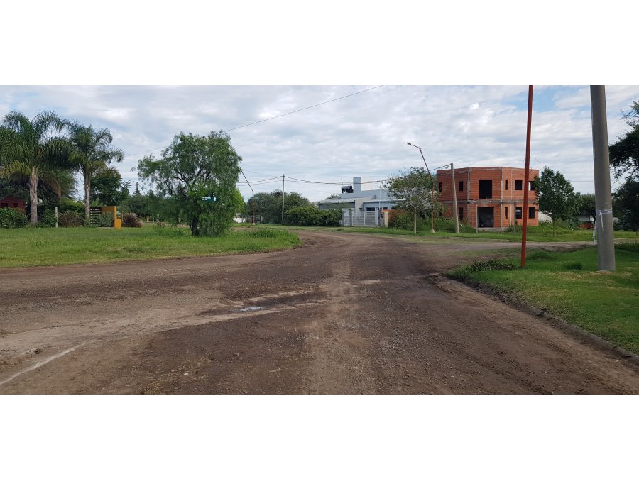 Terreno en venta en Oro Verde en esquina lote de 589 m2