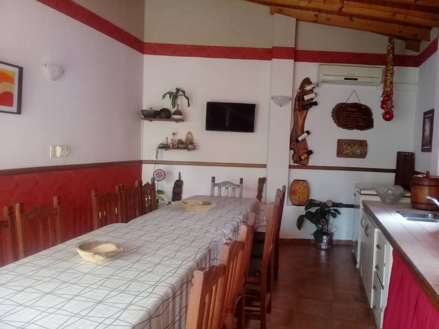 D.J ALVAREZ (Zona Colegio Cristo Redentor)