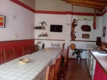 D.J ALVAREZ (Zona Colegio Cristo Redentor)