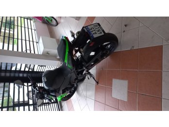 Vendo Kawasaki Z400 2022