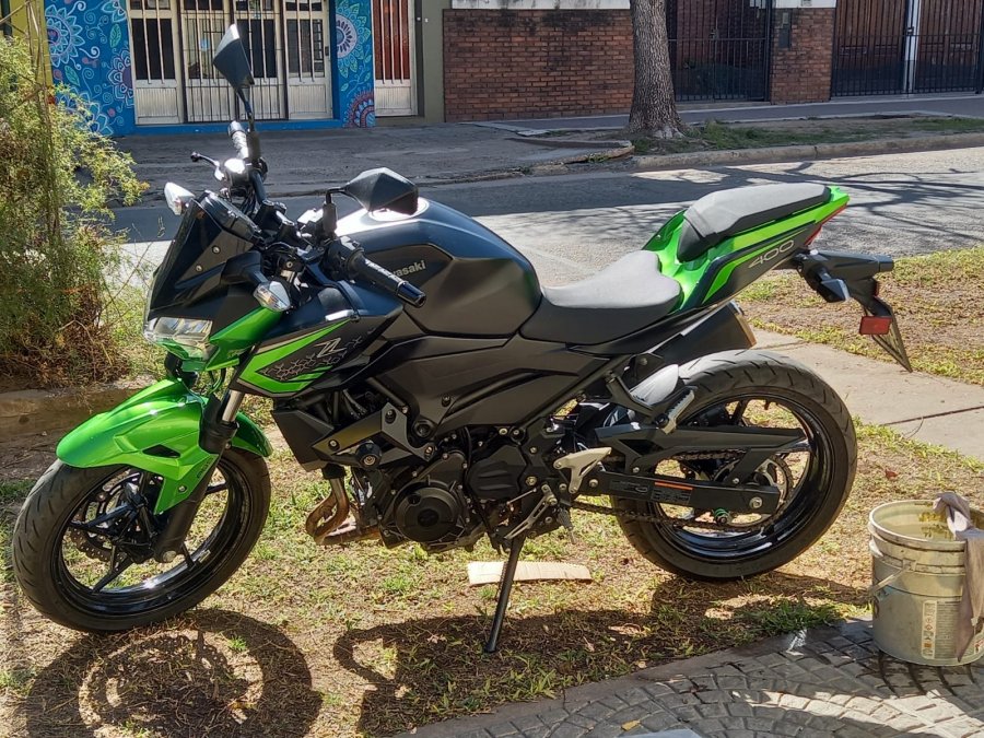 Vendo Kawasaki Z400 2022