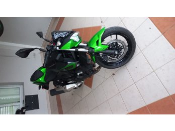 Vendo Kawasaki Z400 2022