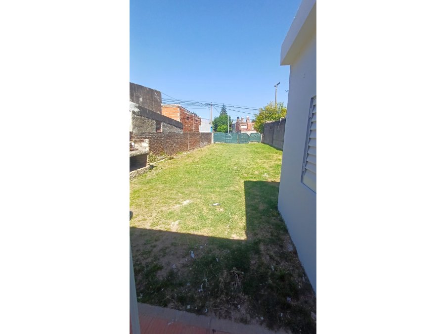 Vende Casa sobre calle Selva de Montiel