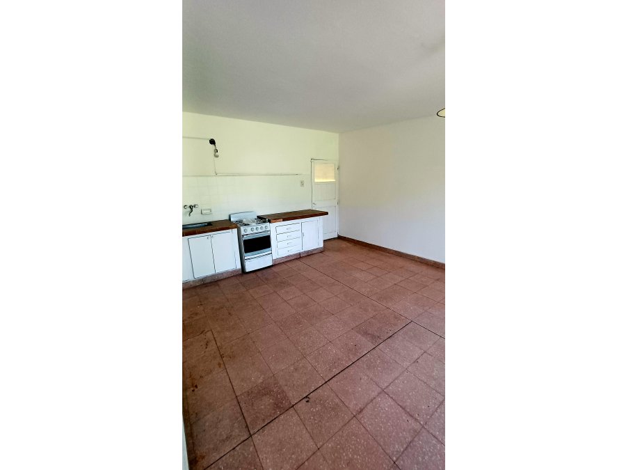 Vende Casa sobre calle Selva de Montiel