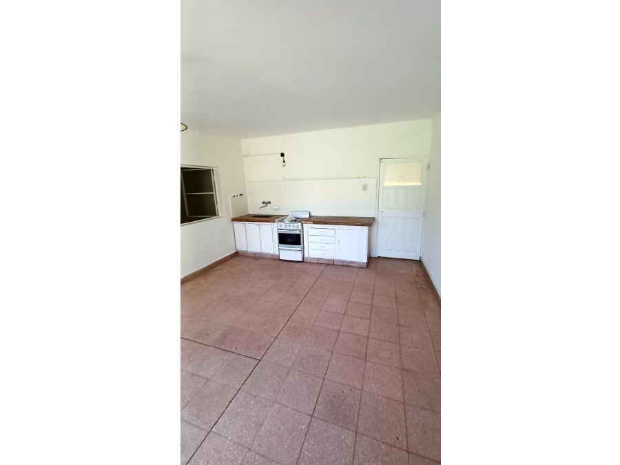 Vende Casa sobre calle Selva de Montiel