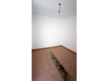 Vende Casa sobre calle Selva de Montiel