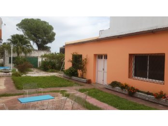 Vende casa Sobre Avenida de las Americas
