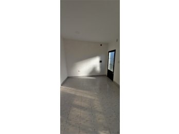 Vende en San Benito calle Uriburu