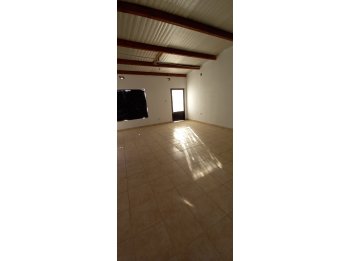 Vende en San Benito calle Uriburu