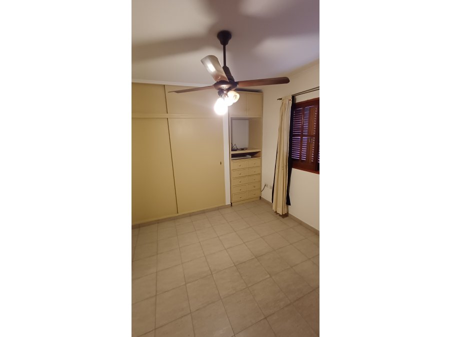 Vende Hermoso Duplex calle Victoria pasando San Luis