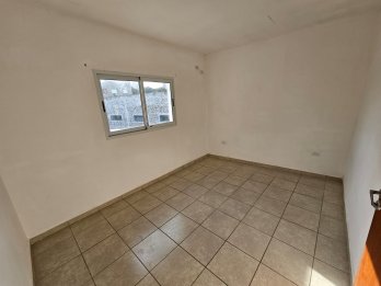 Alquila Dpto calle Ferre