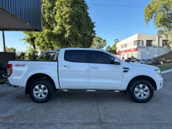 FORD Ranger 3.2 XLT 4x4 MT