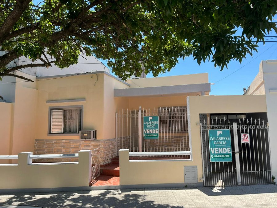 Se vende casa zona Plaza Saenz Peña!