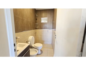 Casa de 2 habitaciones y pileta a 20 min de Paraná