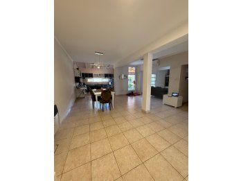 EN VENTA HERMOSA CASA DE DOS PLANTAS - APTA CREDITO