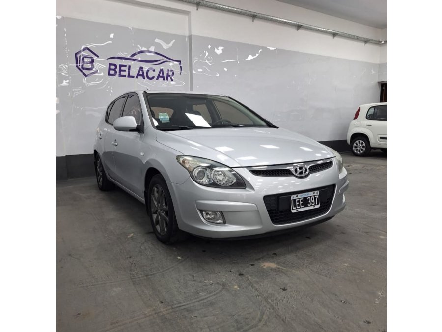 HYUNDAI I30 GLS SEG – 2012 – 136.000 KMS