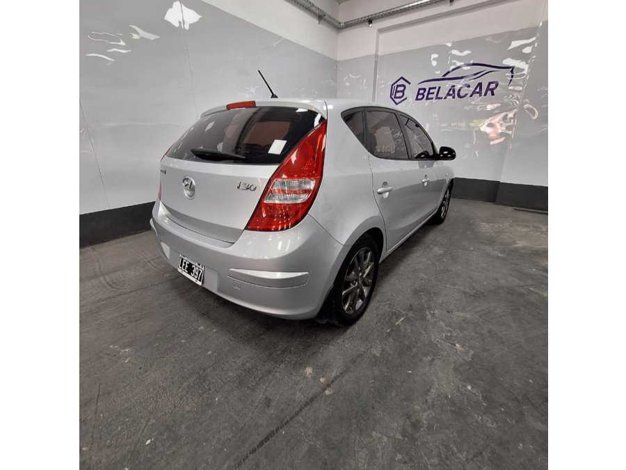 HYUNDAI I30 GLS SEG – 2012 – 136.000 KMS
