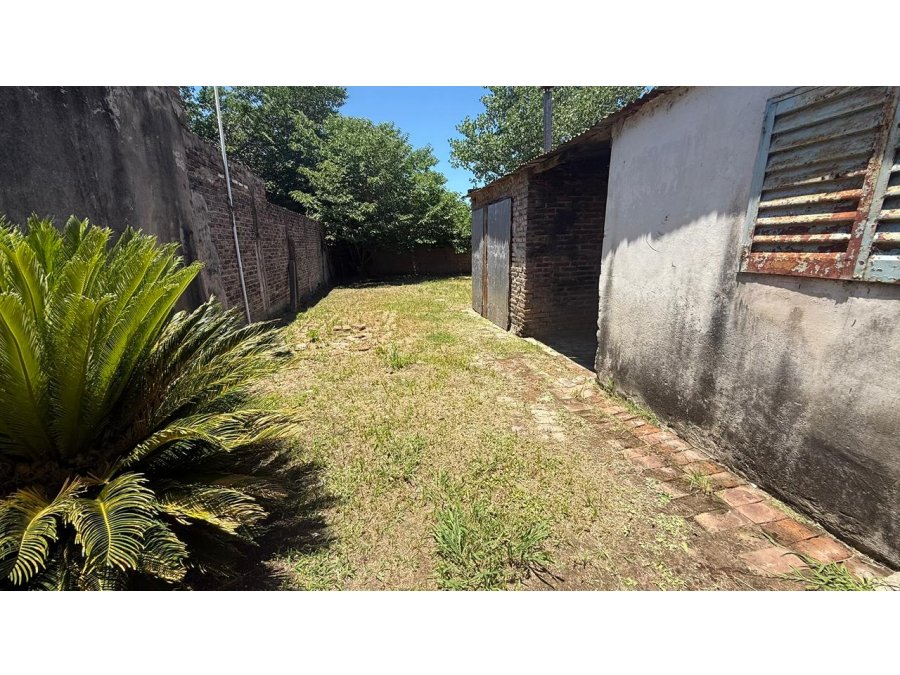 CASA A REFACCIONAR EN SAN BENITO, CALLE CORRIENTES.