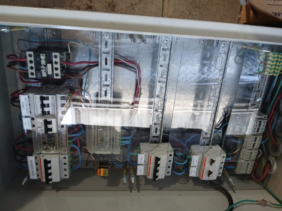Electricidad  domiciliaria y comercial