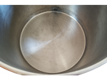 Olla de acero inoxidable 100L, con cupla de 1/2"