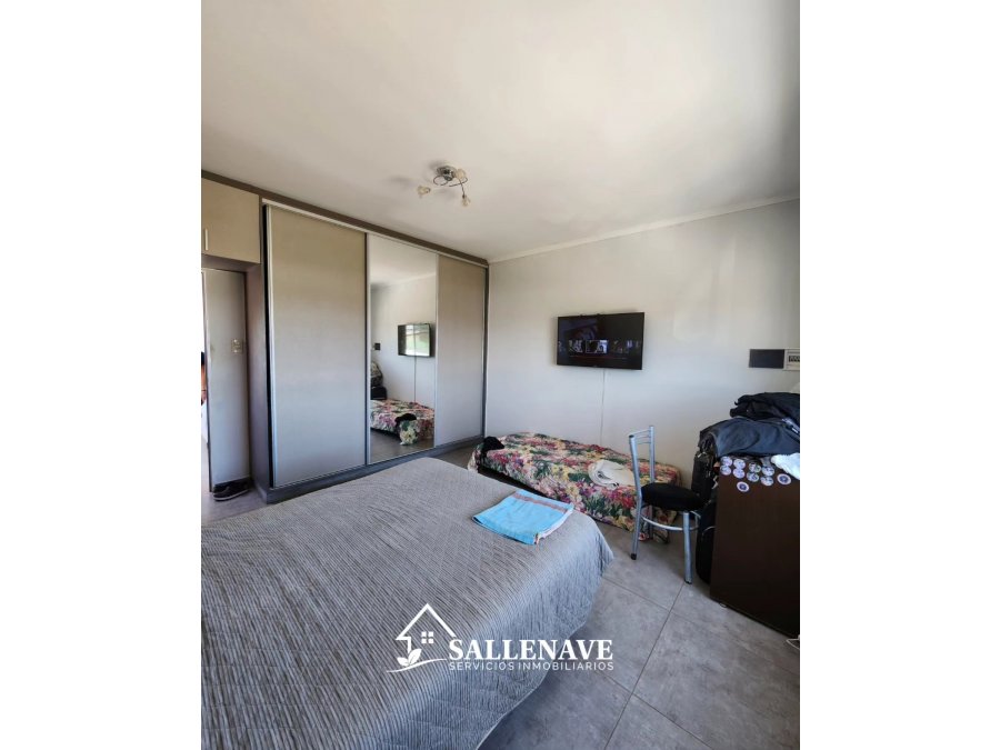 VENDO HERMOSA CASA BARRIO SOLVENCIA