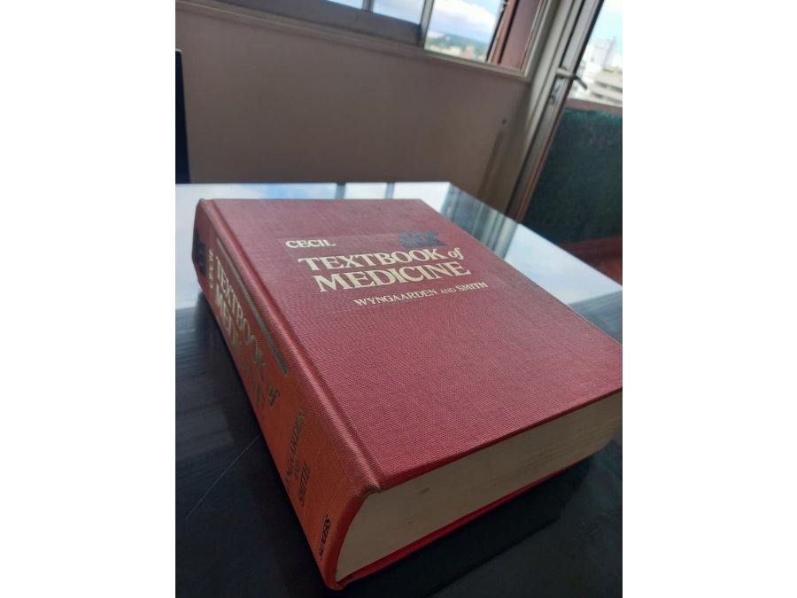 Liquido libros de Medicina excelente estado