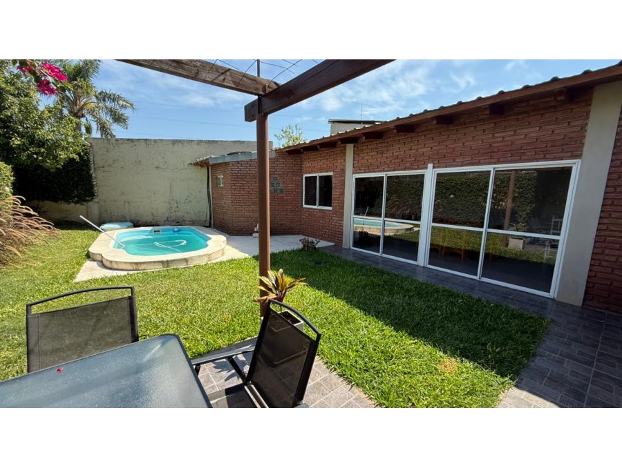 CASA APTA CREDITO, 3 DORM, COCHERA, PATIO Y PISCINA. PARANÁ