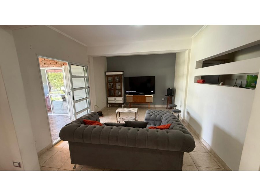 CASA APTA CREDITO, 3 DORM, COCHERA, PATIO Y PISCINA. PARANÁ