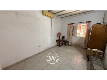 CASA APTA CREDITO SAN BENITO, 2 DORM, FONDO VERDE Y COCHERA