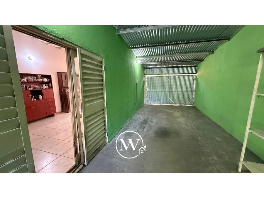 CASA APTA CREDITO SAN BENITO, 2 DORM, FONDO VERDE Y COCHERA