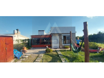 VENDO - CASA QUINTA c/PISCINA, Col. Ensayo